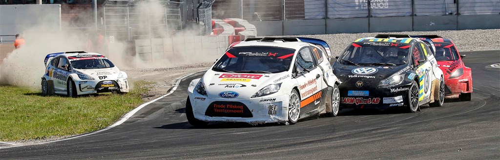 Der vil blive fightet til sidste græsstrå på Nysum Banen i RallyX Nordic
(Foto: Tony Welam / STCC)